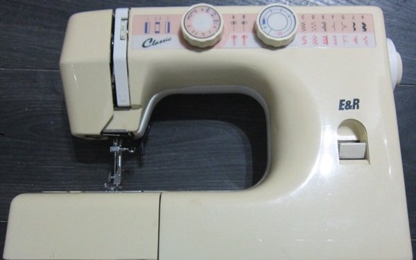 E & R Classic KPN 1000 sewing machine manual