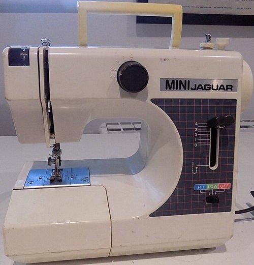 Jaguar Mini 472