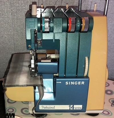 Singer 14U12A Overlocker