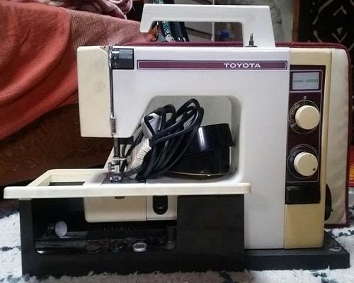 sewing machine