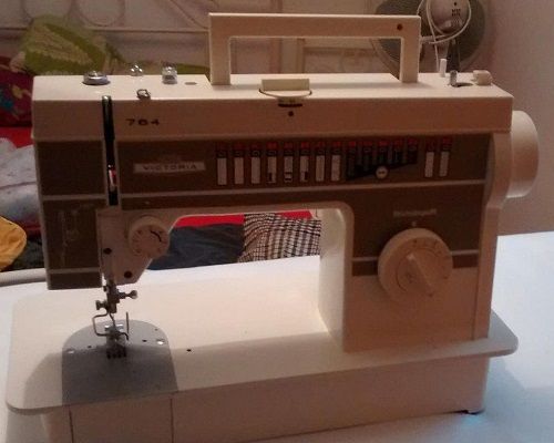 sewing machine