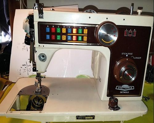 sewing machine